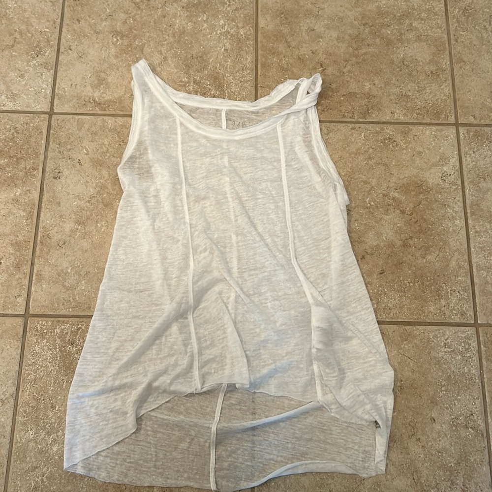 Marc New York: Andrew Marc Performance raw cut tank